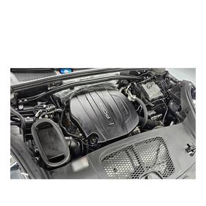 Porsche Macan 2.0 2019 con Asientos de Cuero, Volante a la Izquierda y Cámara Trasera, 75,904 km - Product Image 6