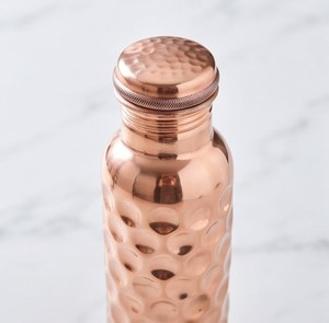 Juego de Coctelera de Cobre Martillado con 2 Vasos, Cuchara y Tapa, Kit de Mixología Metálico, Perfecto para el Hogar, Oficina, Viajes, Yoga, Regalo - Product Image 2