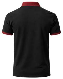 เสื้อโปโลผู้ชายสีดำแบบกำหนดเอง ผ้าฝ้าย คอปกและปลายแขนเสื้อสีแดงตัดกัน ทรงคลาสสิก สวมใส่สบายสำหรับฤดูร้อน รับผลิตแบบ OEM จำนวนมาก - Product Image 2