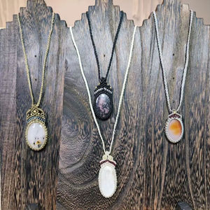 Collar de Macramé Hecho a Mano al por Mayor, Colgante de Perla de Agua Dulce, Cadena de Cuerda Ajustable, Estilo Budista, Joyería Unisex - Product Image 1