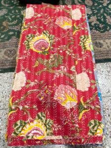 Exportador de Colchas Kantha Hechas a Mano en India, Proveedor de Colchas de Algodón para Cadenas de Tiendas Minoristas, Hoteles, Importadores y Marcas de Interiores - Product Image 3