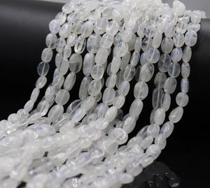 Cuentas Ovaladas Lisas de Piedra Lunar Arcoíris Natural de Alta Calidad de 13 Pulgadas para la Elaboración de Joyas - Product Image 6