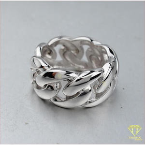 Bague audacieuse de luxe en argent sterling 925 avec moissanite et diamant, motif carré, effet pierre brillante, pour les acheteurs en gros - Product Image 5