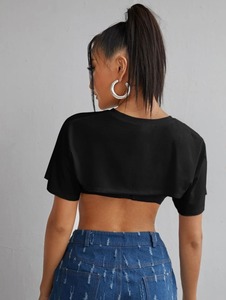 Débardeur pour femme en tissu extensible doux, idéal pour la gym, le yoga et le confort quotidien lors des mouvements. - Product Image 6