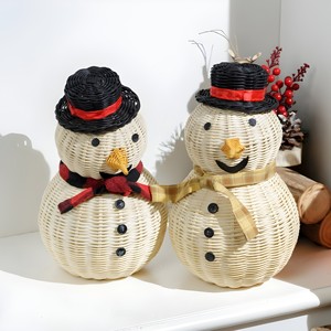 Cesta de muñeco de nieve de ratán blanco, adornos navideños hechos a mano de excelente calidad, cestas decorativas de Navidad - Product Image 1