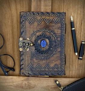 Carnet en cuir vintage fait main, style mini, de qualité supérieure, véritable, écologique, compatible avec les crayons, taille personnalisable, cadeau intemporel - Product Image 5