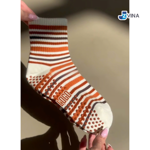 Calcetines Deportivos Personalizados con Rayas, Antideslizantes, para Yoga, Pilates, Barre, Gimnasio - Product Image 2