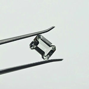 พลอยอเมทิสต์สีม่วงธรรมชาติ 100% คุณภาพดี ขายดี รูปทรงแปดเหลี่ยมเจียระไนแบบเหลี่ยมเพชรพลอย รับรองโดยบุคคลที่สาม ขนาดสั่งทำได้ - Product Image 1