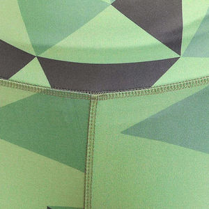 Nuevos Leggings Deportivos para Mujer, Talla Grande, Cintura Alta, Diseño a Cuadros, Elásticos en 4 Direcciones, Transpirables y Ecológicos, para Yoga y Ropa Deportiva - Product Image 3