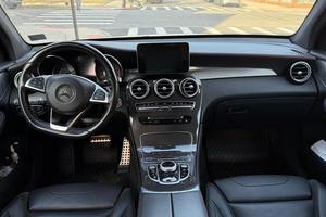 <span class=keywords><strong>Mercedes</strong></span>-<span class=keywords><strong>AMG</strong></span> <span class=keywords><strong>GLC</strong></span> <span class=keywords><strong>43</strong></span> d'occasion haut de gamme, modèle 2018, environ 25 600 milles - Product Image 2