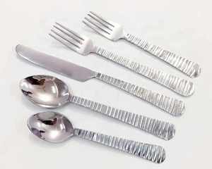 Juego de Cubiertos Modernos de Metal, 5 Piezas, Acabado Espejo, Resistente al Óxido, Cubertería para Bodas - Product Image 1