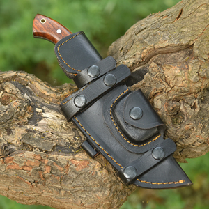 Couteau de chasse et de camping en acier au carbone, type Tracker Scout, avec fourreau, fait main, à lame pleine, manche en bois de rose et cor de bélier - Product Image 4