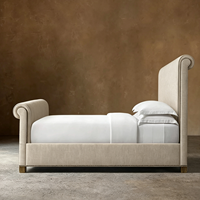 Lit Panneau Ferly en Tissu Capitonnée avec Pieds en Bois et Tête de Lit Rembourrée, Style Chariot, pour Chambre à Coucher de Luxe (Lit King/Queen) – Idéal Maison et Hôtel