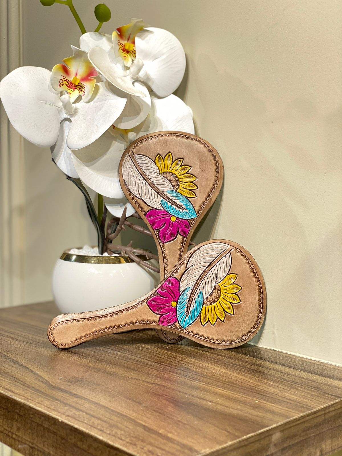 สีน้ำตาล