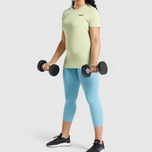 T-shirt à manches courtes pour femmes, longueur normale, style décontracté, à porter au quotidien, coupe classique, élégant et tendance - Product Image 3