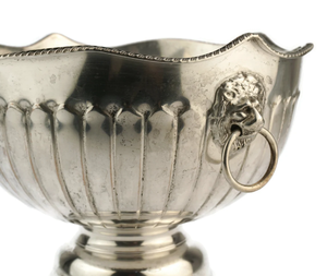 Bol sur piédestal vintage plaqué argent avec poignées en forme de tête de lion, décoratif, pour punch aux fruits, centre de table, décoration intérieure - Product Image 3