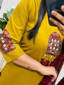 Women Ethnic Chiffon <b>Shawl</b> <b>Wrap</b> Breathable Digital Print Cotton Fabric Scarf Border Embroidery for Pakistani Style Kurta Outfit - Product Image 6