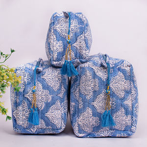 Bolsa de Maquillaje Multiusos Grande, Acolchada, de Algodón Sostenible, Estampada a Mano, con Cierre, Portátil, para Viajes - Product Image 2