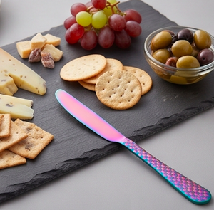 Juego de cubiertos ecológicos de acero inoxidable con diseño de arcoíris colorido, mango a cuadros, elegante vajilla para el hogar, comidas al aire libre y viajes. - Product Image 4