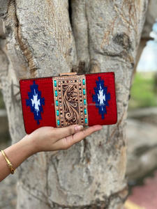 Nouvelle couverture de selle aztèque pochette en cuir Western élégant à deux volets femmes portefeuilles usiné à la main Gamble vente chaude embrayages de sculpture - Product Image 4