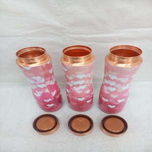 Bouteille d'eau en cuivre anti-fuite, durable et réutilisable, idéale pour conserver l'eau, favorise le bien-être à la maison, au bureau, à la salle de sport et en voyage. - Product Image 4