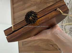 Diseño de embrague hecho a mano superventas | Embrague cilíndrico clásico hecho a mano para una elegancia atemporal | Productos Premium - Product Image 5