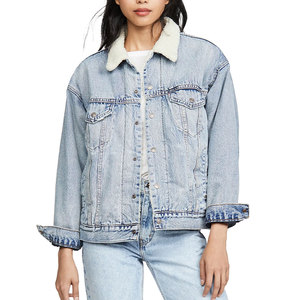 Veste en jean pour femme avec col en fausse fourrure, manches longues, fermeture boutonnée, style automne, finition bleu clair délavé - Product Image 3