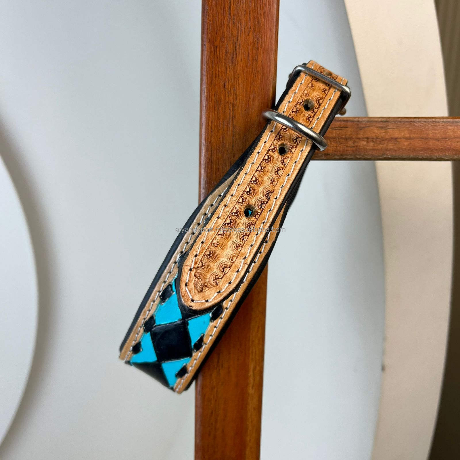 สีน้ำตาล