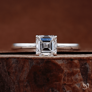 Bague de fiançailles solitaire style cathédrale avec diamant de laboratoire taille Asscher 1 carat, tendance et minimaliste, pour mariée, mariage, anniversaire, fête - Product Image 1