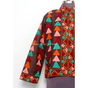 Veste courte brodée artisanale en cotisse, manteau ethnique d'hiver, vente en gros, vêtements d'extérieur traditionnels pour fêtes et événements - Product Image 2