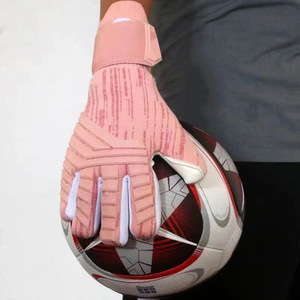ถุงมือคุณภาพสูงวัสดุใหม่กันลื่นสำหรับกิจกรรมกลางแจ้งทุกฤดูกาล ถุงมือผู้รักษาประตูฟุตบอลแบบเต็มนิ้วสำหรับทุกเพศ  ยางลาเท็กซ์กันลื่น - Product Image 2