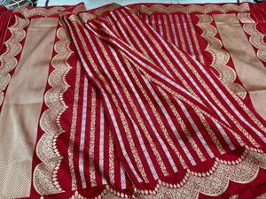 Sari en soie tissé à la main pour femmes - Product Image 3