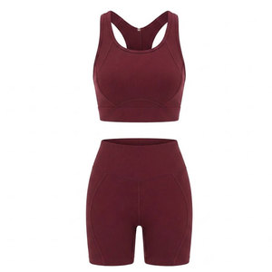 Ensemble de yoga confortable et extensible pour femmes, 2 pièces, short de sport, tenue respirante pour la salle de sport, l'entraînement et la remise en forme - Product Image 1