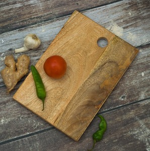Planche à découper en bois écologique de qualité supérieure, durable, passe au lave-vaisselle, idéale pour les légumes, les fruits, la viande et la cuisine quotidienne à la maison - Product Image 6