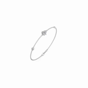 สร้อยข้อมือทองคำ 14K สีเหลืองประดับเพชรทรงปริ๊นเซสแบบคลัสเตอร์ เพชรเพาะเลี้ยงในห้องปฏิบัติการ - Product Image 6