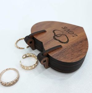 Boîte à bague en bois en forme de cœur avec miroir, article cadeau personnalisé pour fiançailles et mariage, marron - Product Image 2