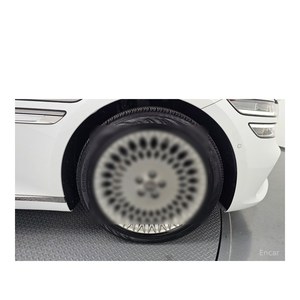 Genesis 2024 G80 2.5 Turbo AWD Essence 17 691 km Boîte de vitesses automatique Sièges en cuir Caméra latérale - Berline de luxe importée de Corée - Product Image 5