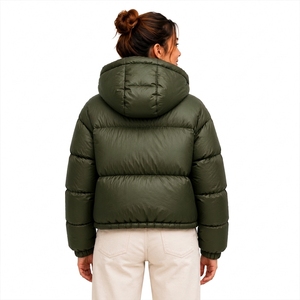 Manteau matelassé à capuche pour femme, épais et chaud, doudoune décontractée d'hiver, courte, à manches longues, fermeture boutonnée - Product Image 2