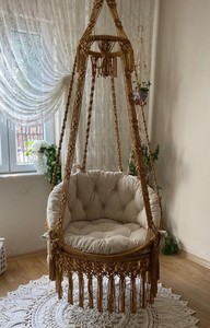 Balançoire de patio en macramé doré, balançoire d'extérieur, chaise hamac, balançoire dorée, balançoire faite à la main, coussin beige - Product Image 3