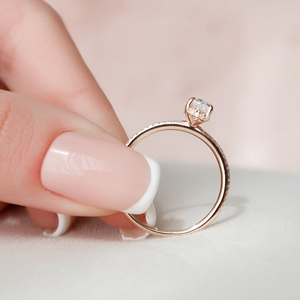 Anillo de Compromiso con Diamante de Corte Ovalado, Engaste de Puntas, Joyería Fina de Lujo para Mujer, Certificado IGI - Product Image 5