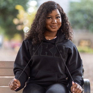 Sudadera con Capucha Negra Unisex, Sudadera Clásica con Diseño de Letras, Ropa Casual de Calle, Cómoda y de Primera Calidad - Product Image 1