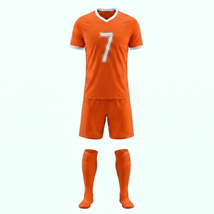 Uniforme de Fútbol Personalizado, Transpirable, de Secado Rápido, Ligero, que Absorbe la Humedad, Nuevo Diseño, Material 100% Poliéster - Product Image 1