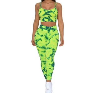 Ensemble de yoga 2 pièces : Crop top tie-dye à bretelles spaghetti et leggings taille haute longueur intégrale, extensible dans les quatre sens, en Spandex et Polyester - Product Image 6