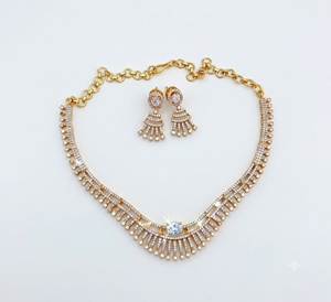 Elegante Conjunto de Collar Gargantilla de Latón con Piedra Natural y Pendientes Colgantes a Juego, Joyería de Moda para Novia y Boda para Mujer - Product Image 3