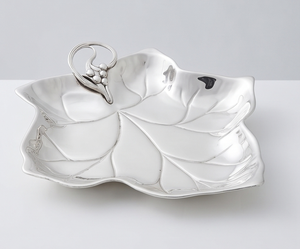 Plat de service en métal haut de gamme en forme de feuille avec poignée argentée, plat décoratif pour usage résidentiel, accessoire de cuisine pour hôtel - Product Image 1