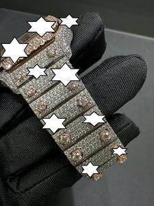 Montre de luxe en acier inoxydable analogique avec mouvement mécanique ETA, entièrement sertie de diamants Moissanite, pour usage sportif et professionnel - Product Image 3