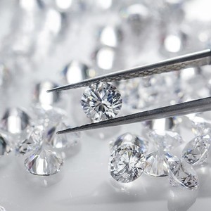Diamante D'VINS JEWELS de 1.0 Quilates, G VS2, Cultivado en Laboratorio, Forma Redonda, Pulido, con Certificado IGI para la Fabricación de Joyas - Product Image 3