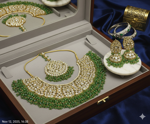 ชุดเครื่องประดับเจ้าสาวอินเดียแบบคลาสสิกชุบทองคำคุณภาพสูง ดีไซน์รูปพระจันทร์ประดับเพชรซิร์คอน สำหรับงานหมั้น งานแต่งงาน และงานเลี้ยง  ทันสมัยสำหรับผู้หญิง - Product Image 2