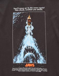 Camiseta gráfica Boxy Jaws - 100% algodón, tejido peinado, unisex, personalizable - Product Image 5