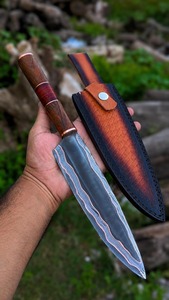 Cuchillo de hoja fija de acero de Damasco hecho a mano con mango de madera, punta caída, para camping, senderismo y uso general. - Product Image 3